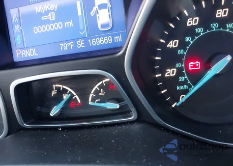 2013 Ford Focus Se z USA, uszkodzony, nr VIN 1FADP3K21DL180760